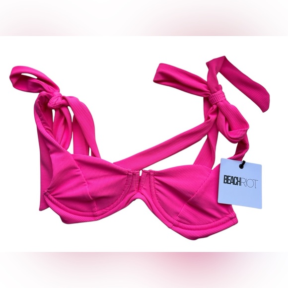 Beach Riot Pink Bikini Top - Picture 4 of 8
